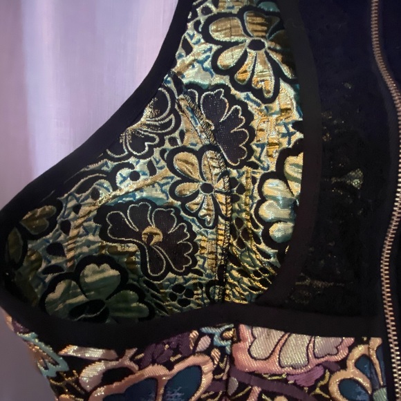 Urban Outfitters Coincidence & Chance bustiers style Crop Top - Picture 8 of 8